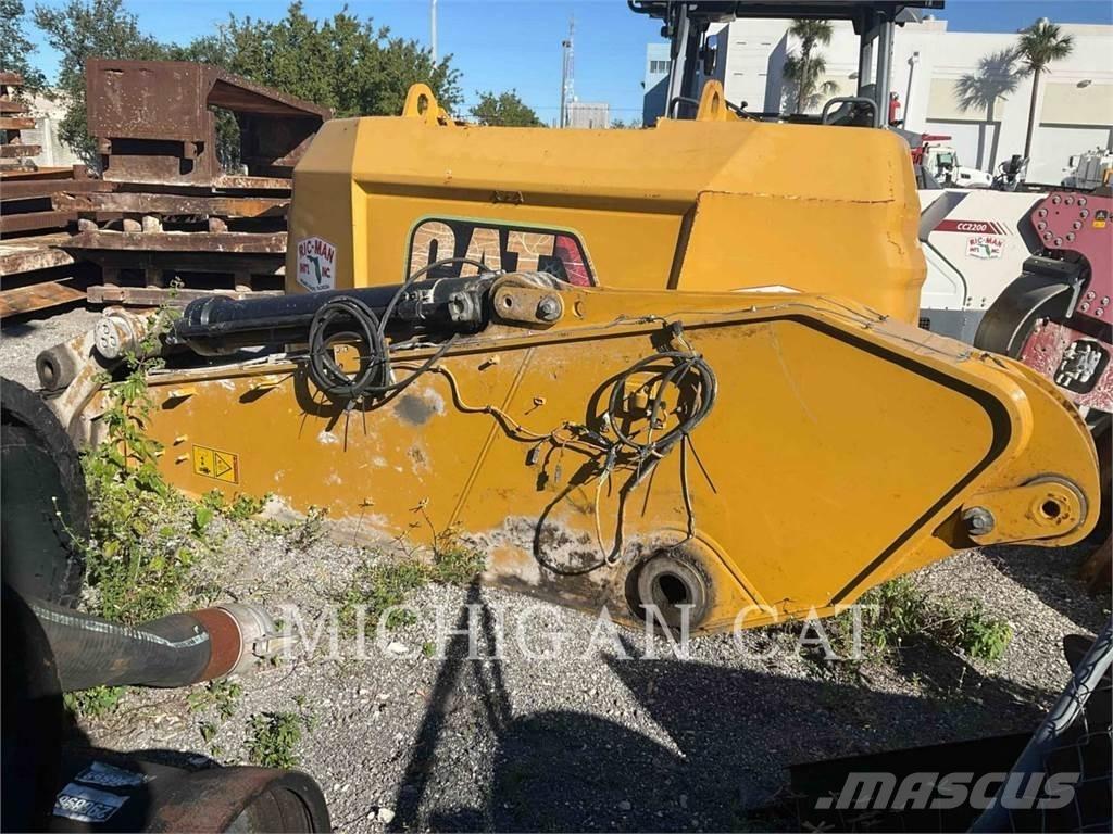 CAT 374 QZ1 Beltegraver