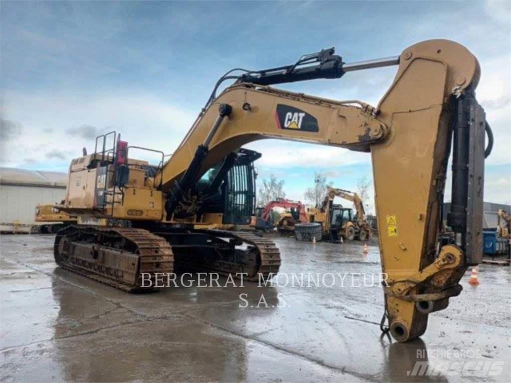 CAT 374F Beltegraver