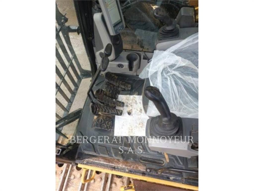 CAT 374F Beltegraver