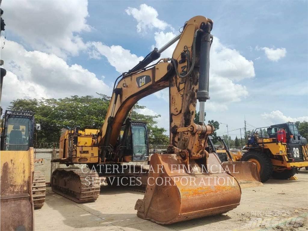 CAT 374F Beltegraver