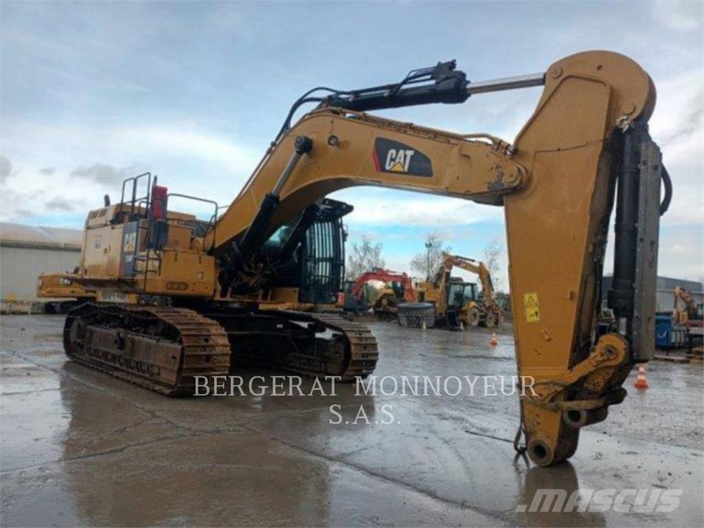 CAT 374F Beltegraver