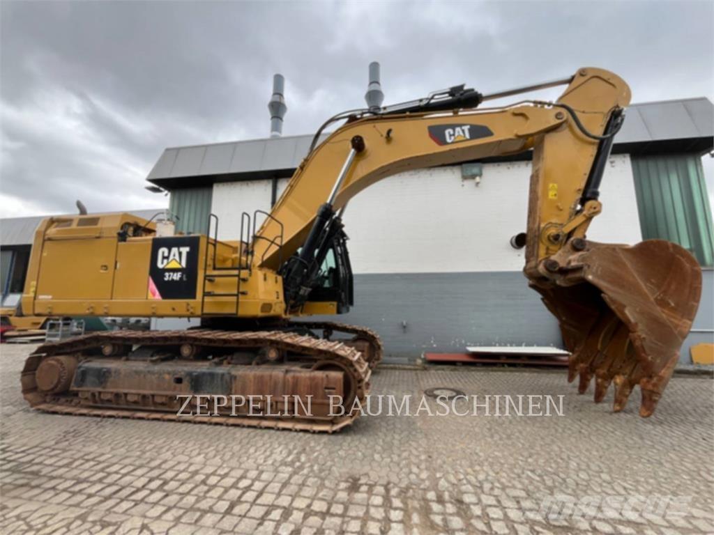 CAT 374FL Beltegraver