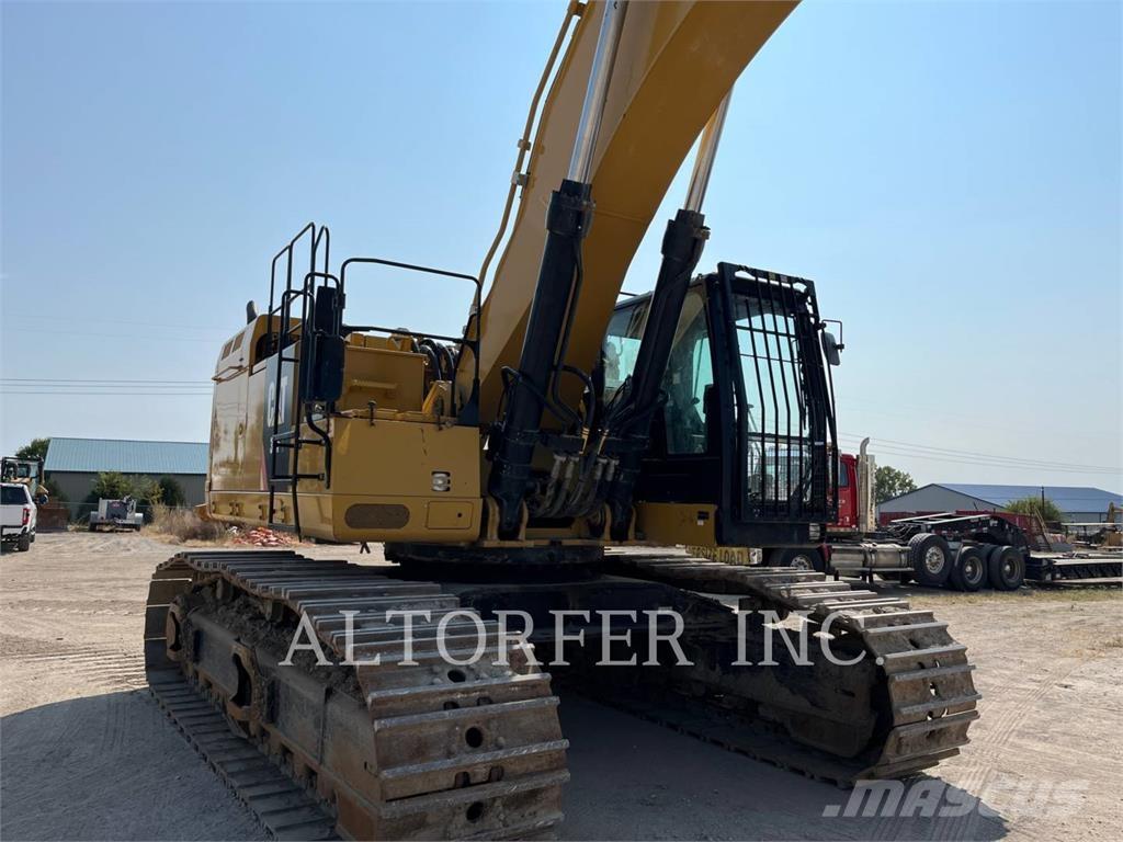CAT 374FL Beltegraver