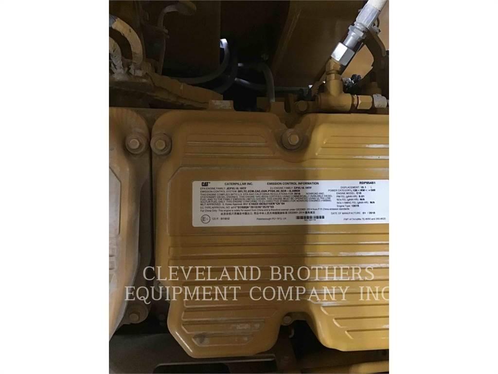 CAT 390FL Beltegraver