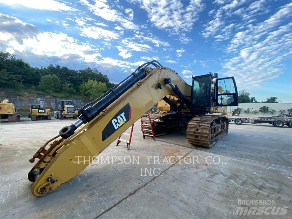 CAT 390FL Beltegraver