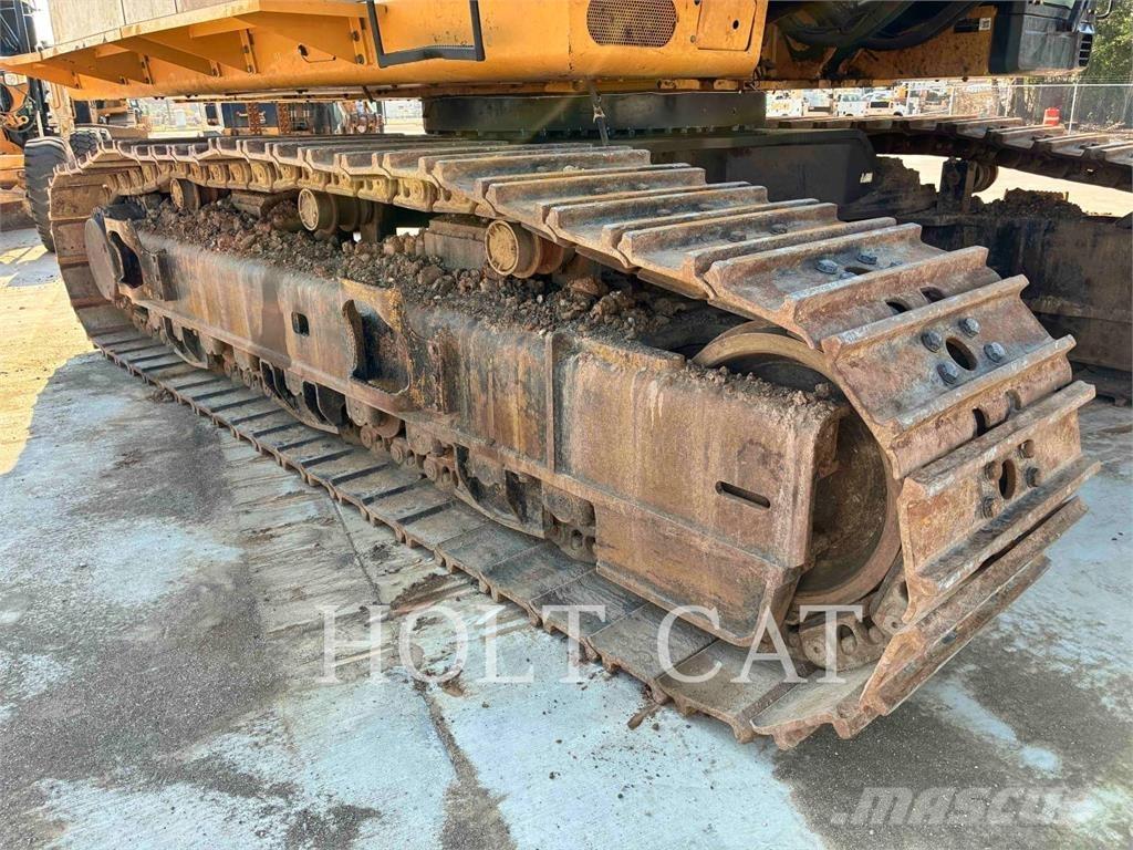 CAT 390FL Beltegraver