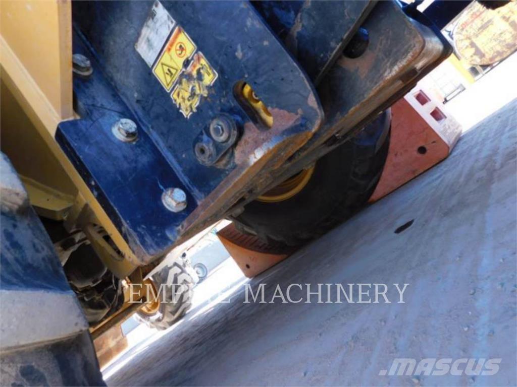 CAT 415F2 IL Hjullastere