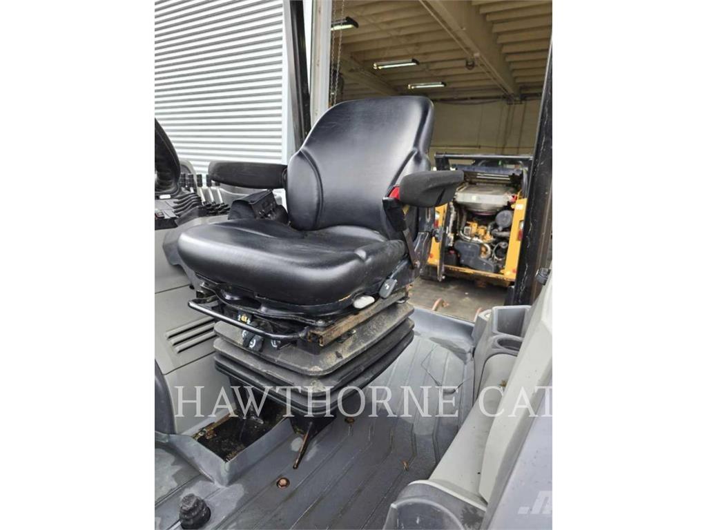 CAT 415F2 IL Traktorgravere