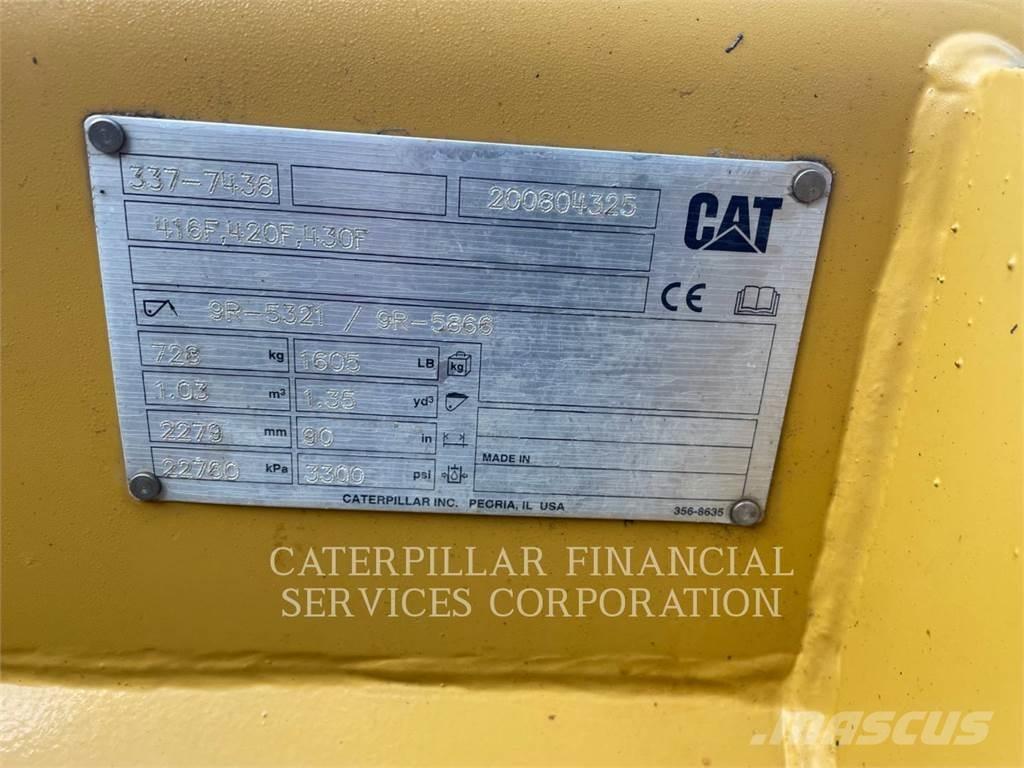 CAT 42007 Traktorgravere