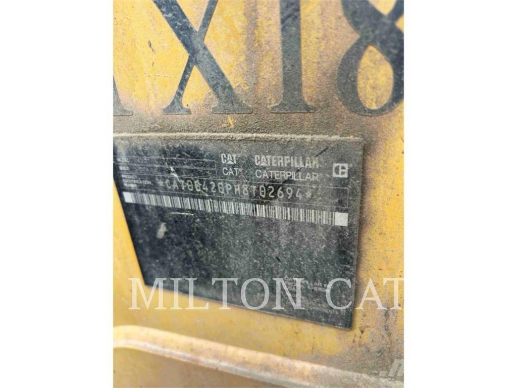 CAT 42007 Traktorgravere