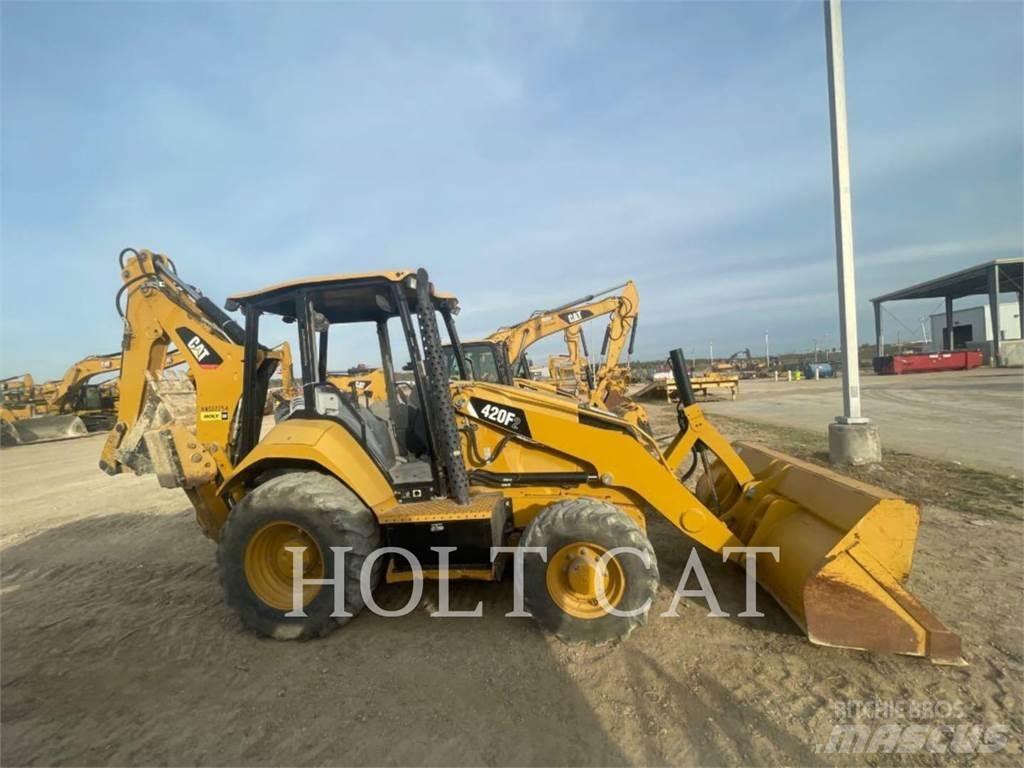 CAT 420F Traktorgravere