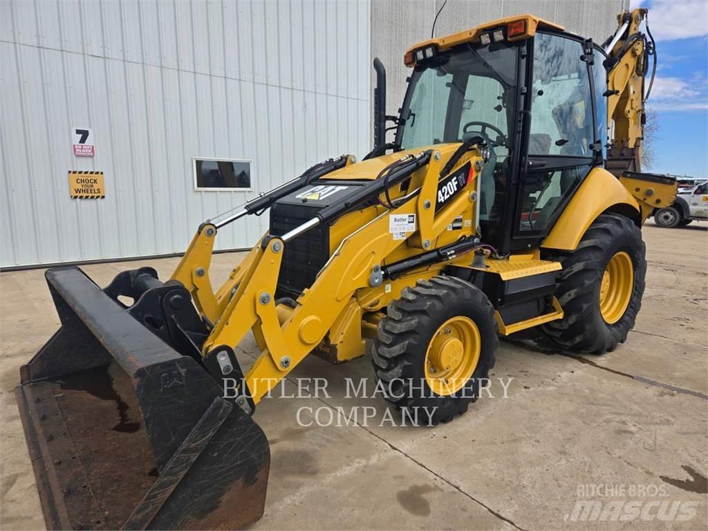 CAT 420F Traktorgravere