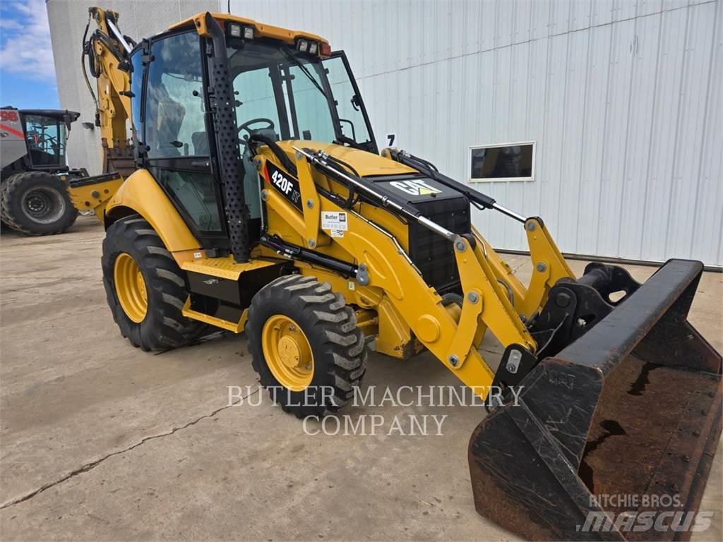 CAT 420F Traktorgravere