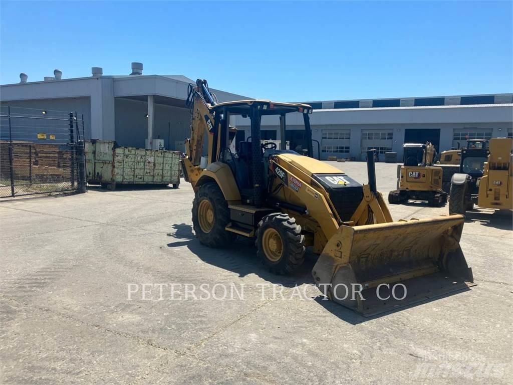 CAT 420F2 Traktorgravere