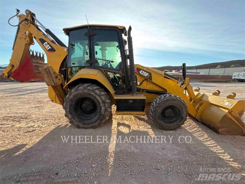 CAT 420F2 Traktorgravere