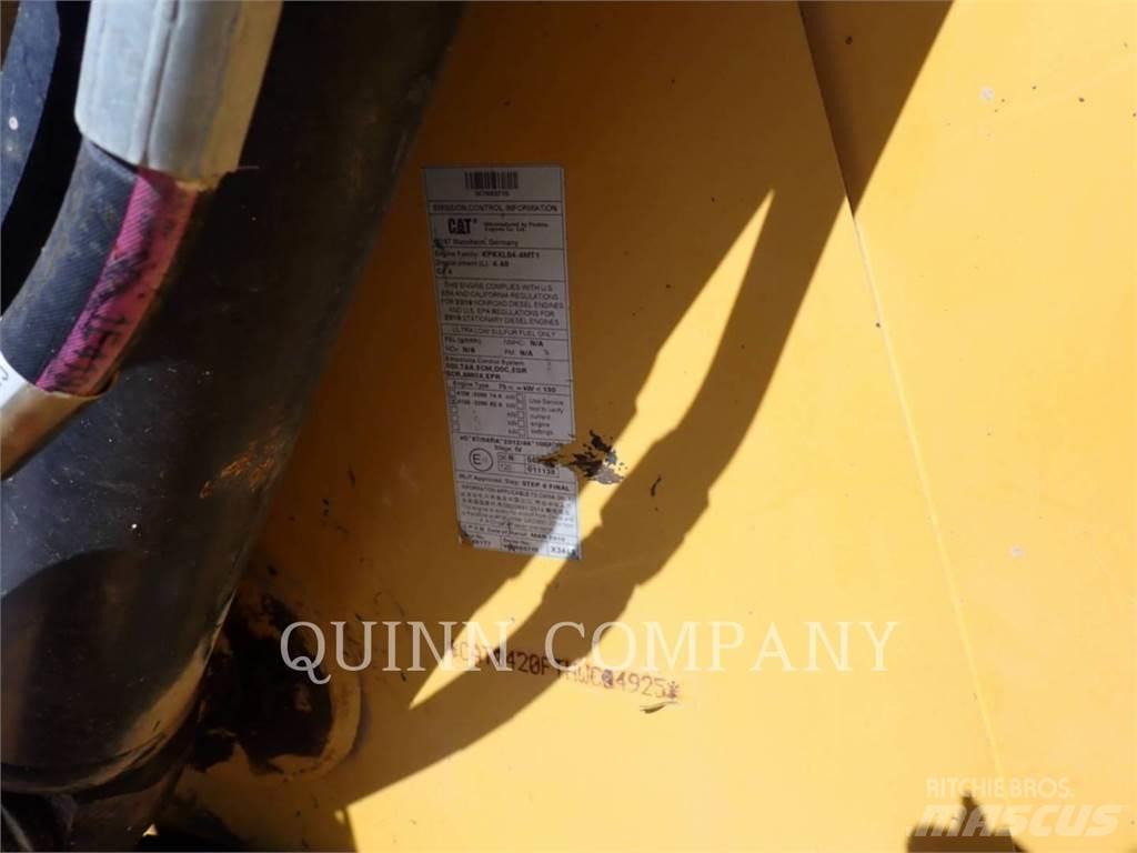 CAT 420F2 Traktorgravere