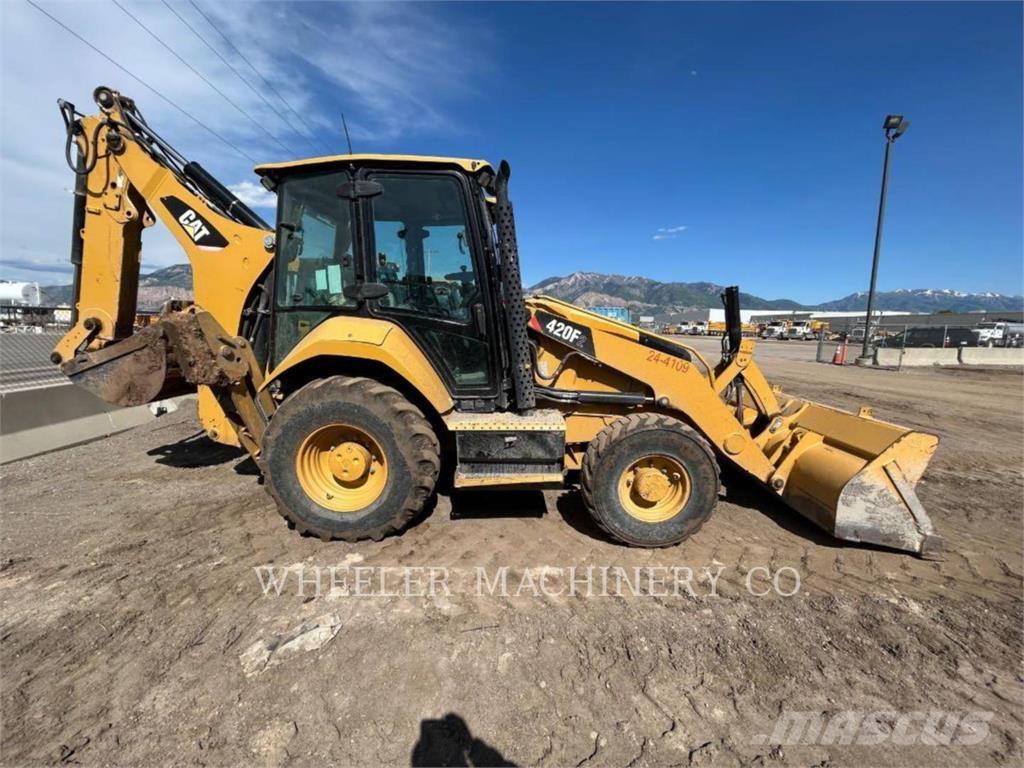 CAT 420F2 Traktorgravere