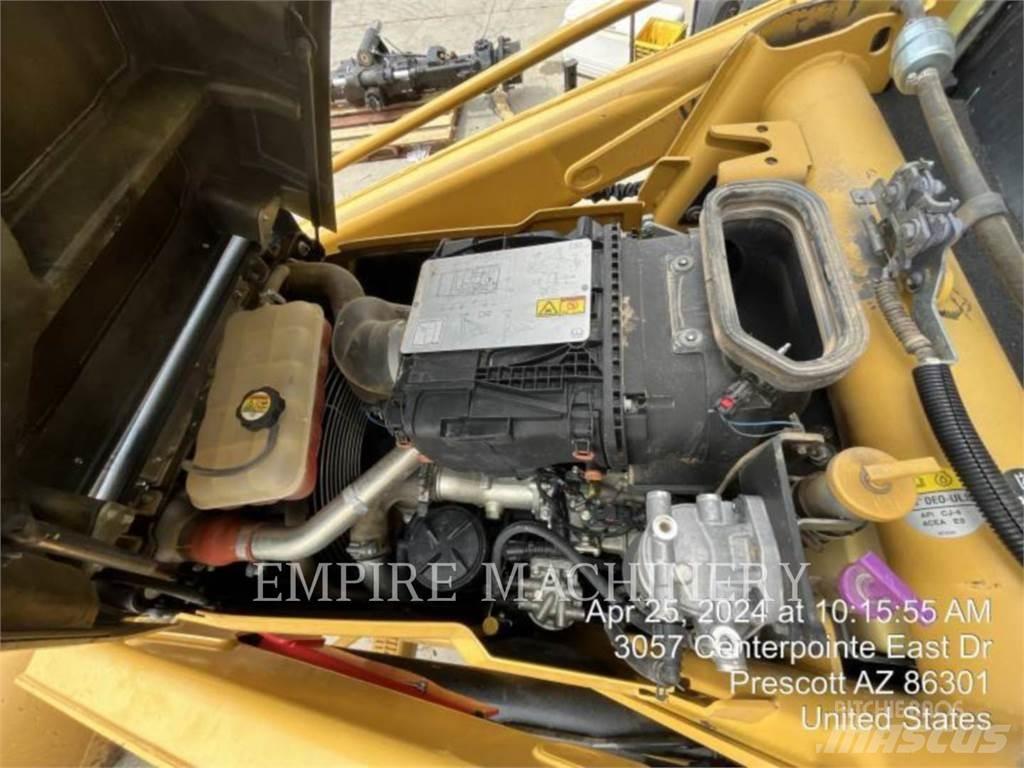 CAT 420F2 4EO Traktorgravere