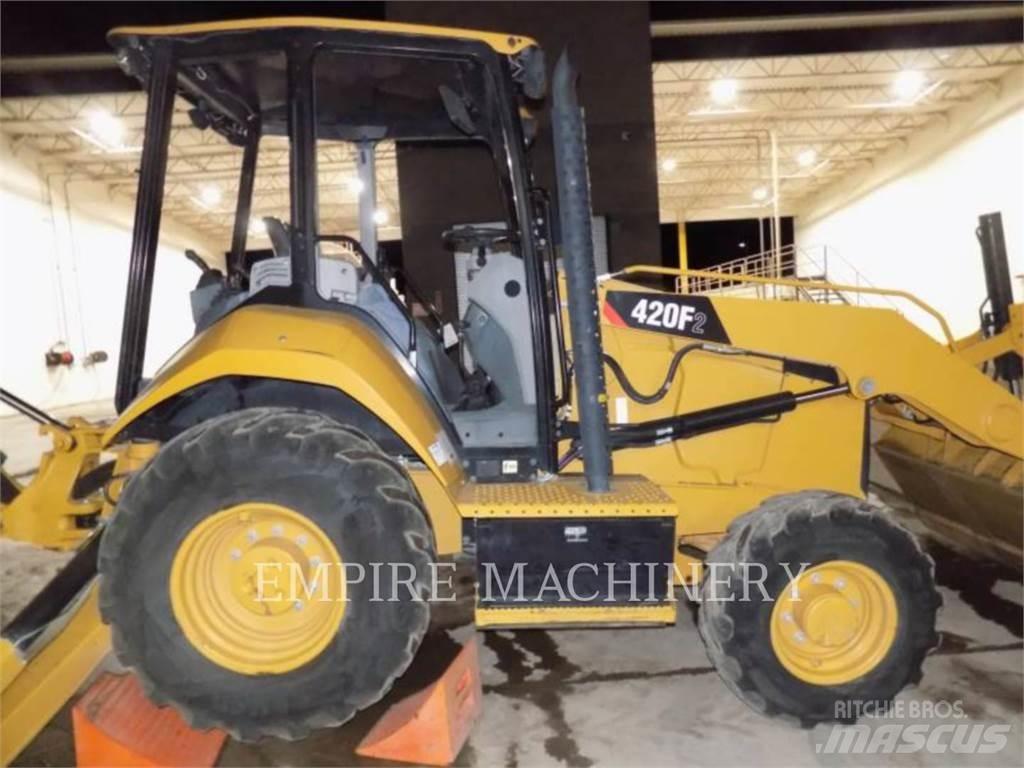 CAT 420F2 4EO Traktorgravere
