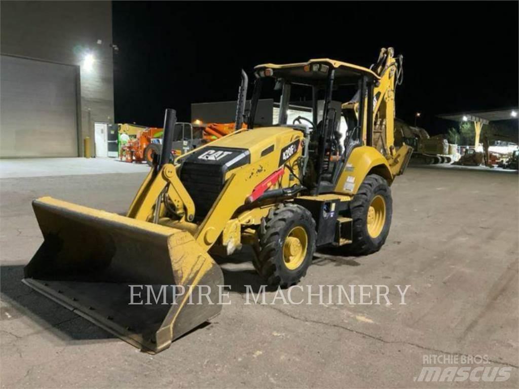 CAT 420F2 4EO Traktorgravere