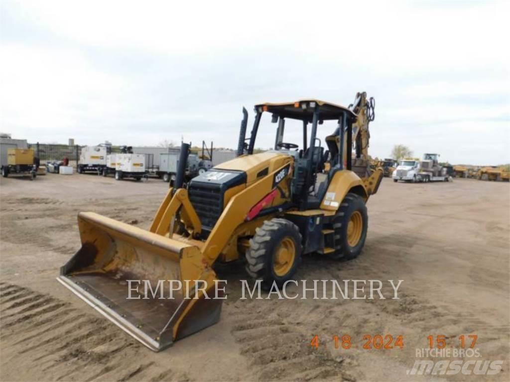 CAT 420F2 4EOP Traktorgravere