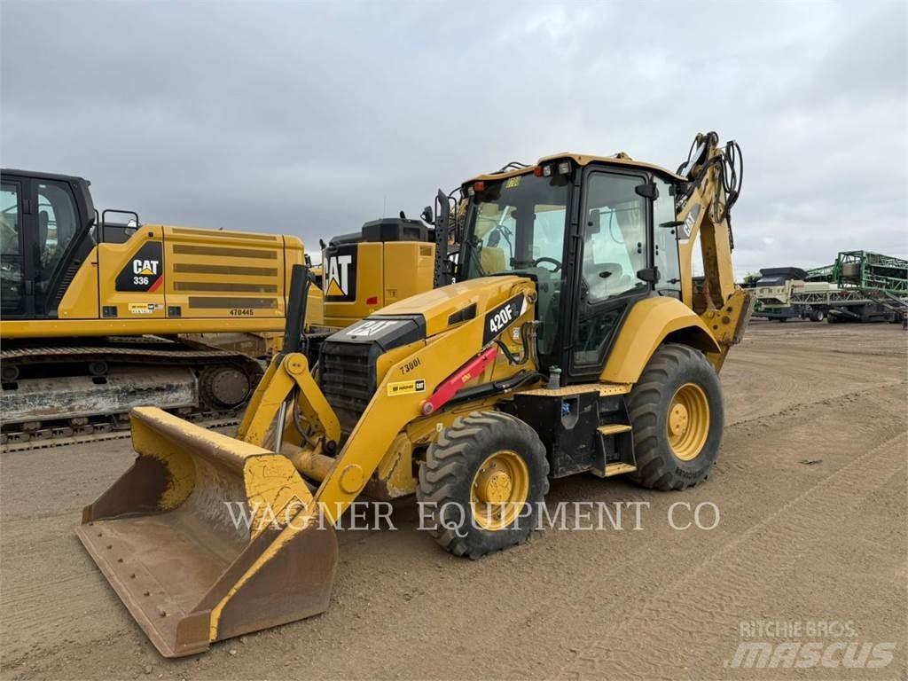 CAT 420F2 4WDE Traktorgravere