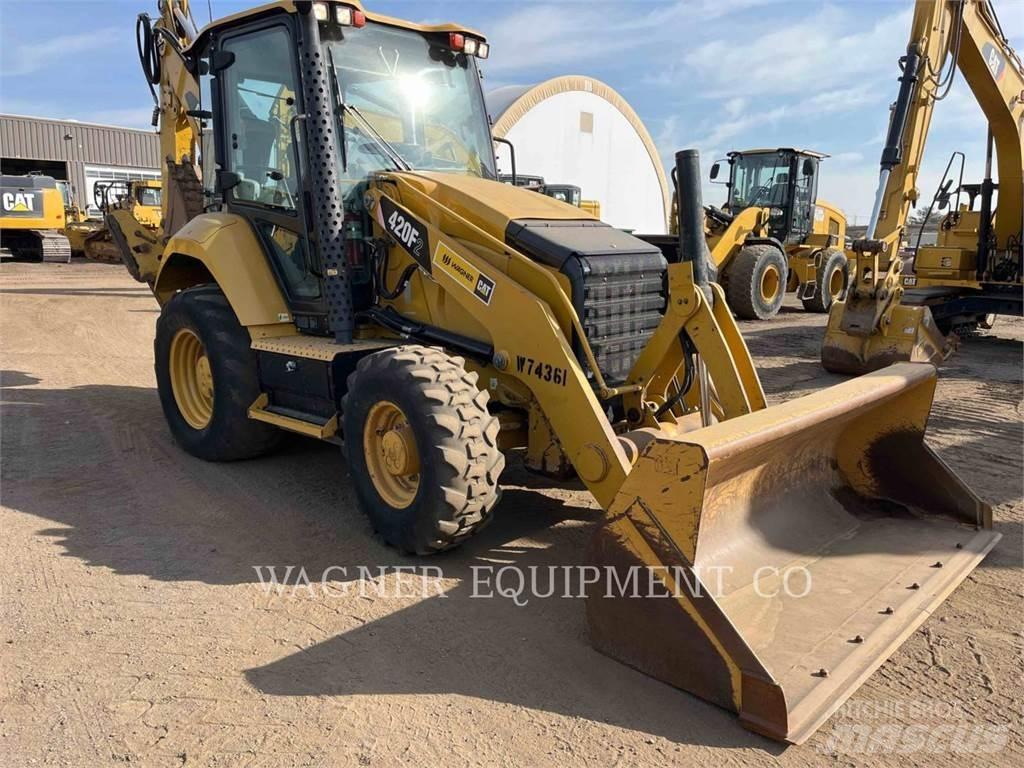 CAT 420F2 4WDE Traktorgravere