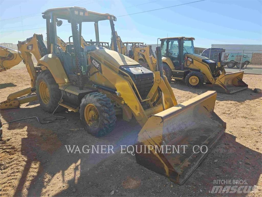 CAT 420F2 4WDE Traktorgravere