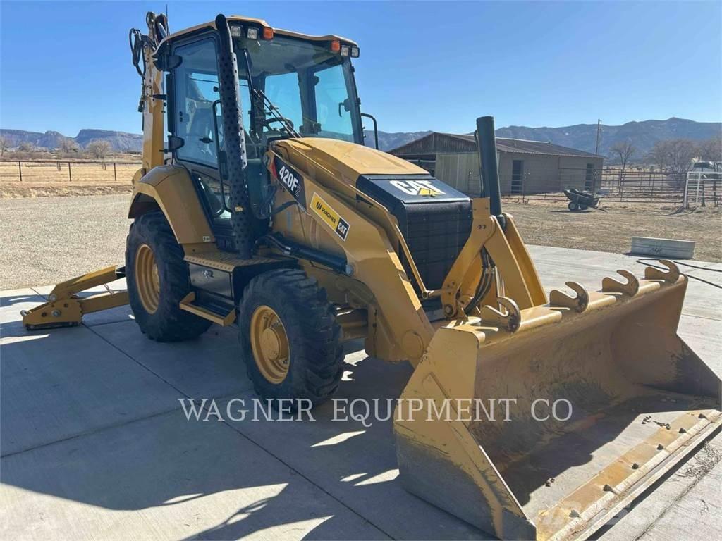 CAT 420F2 4WDE Traktorgravere