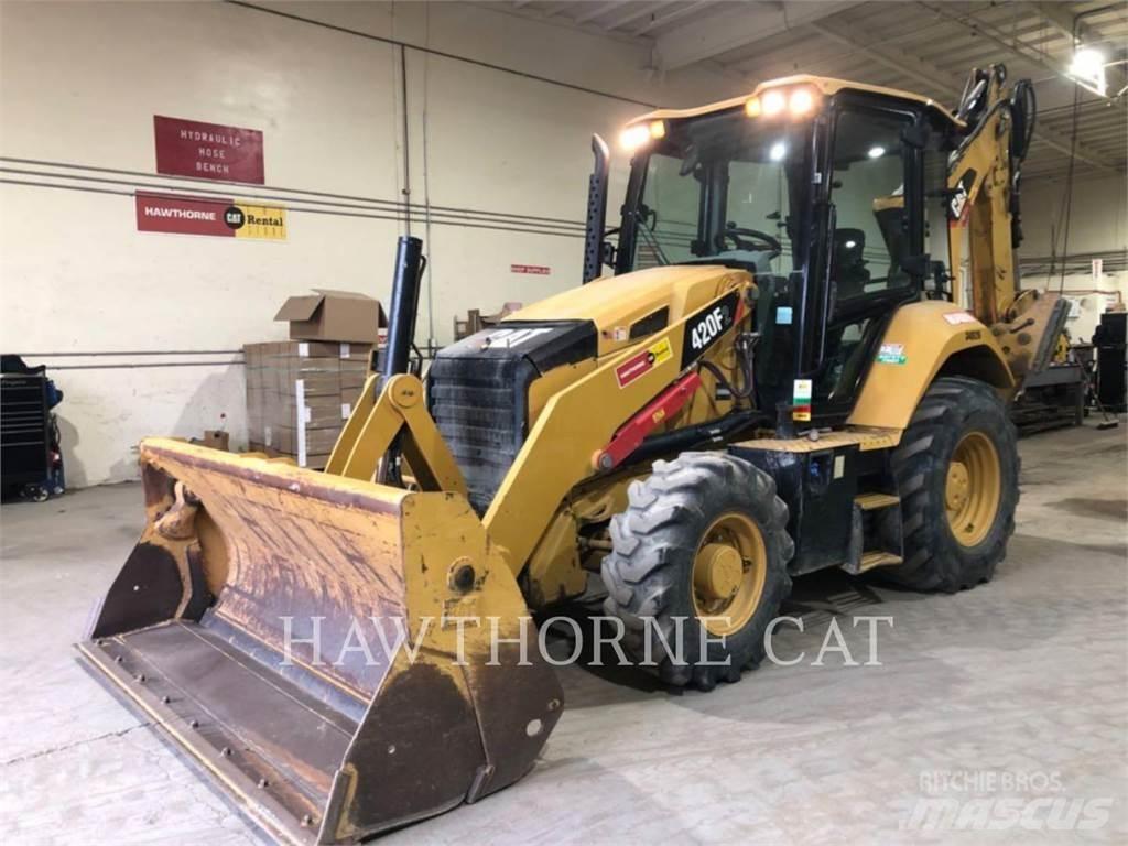 CAT 420F2 CAB Traktorgravere