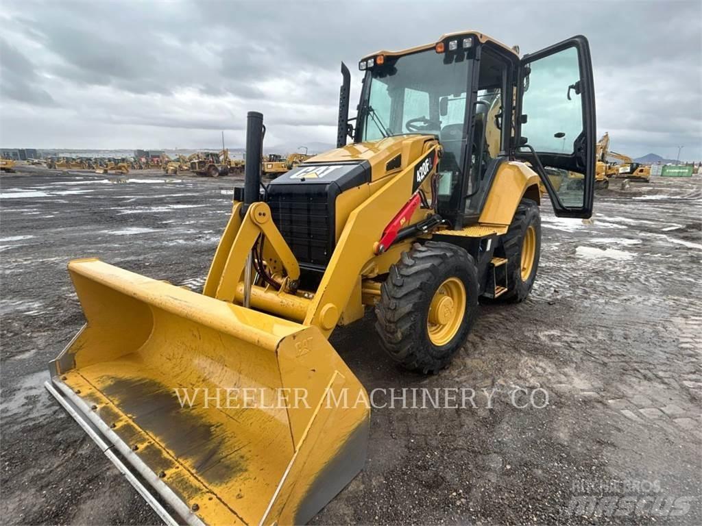 CAT 420F2 THAS Traktorgravere