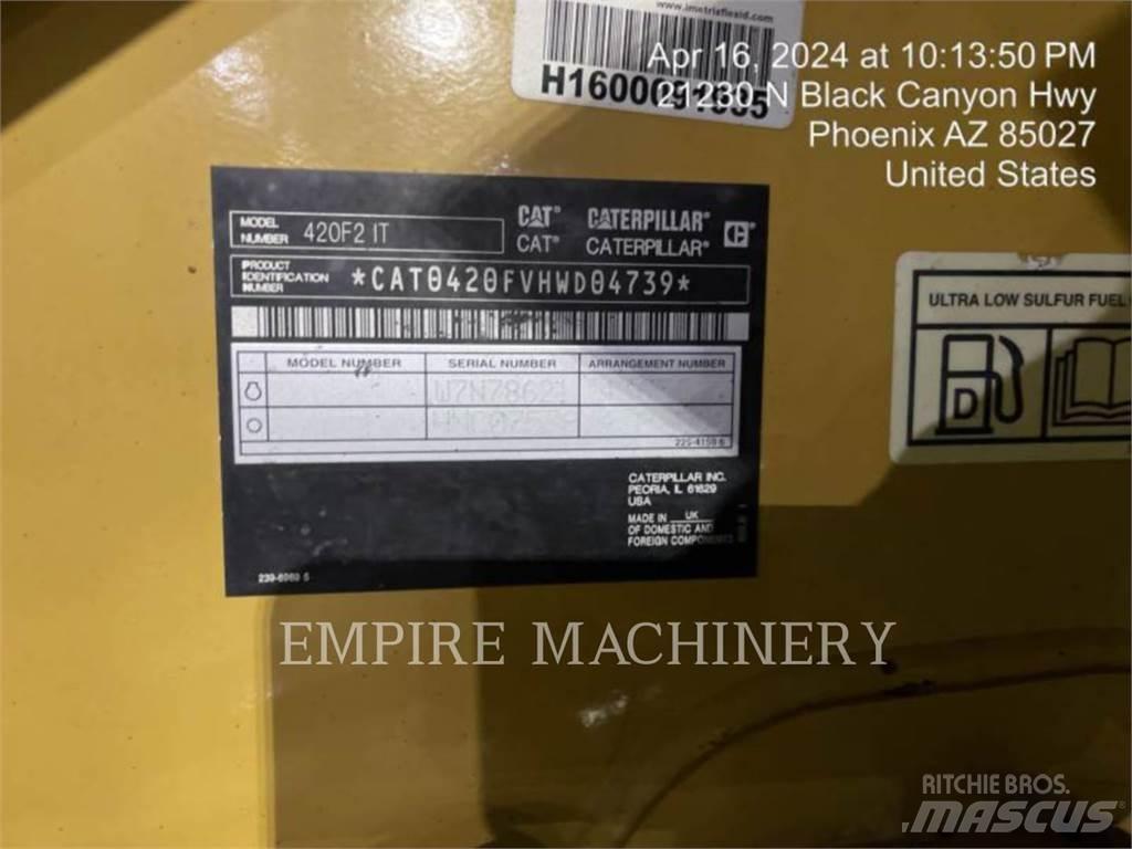 CAT 420F24EOIP Traktorgravere