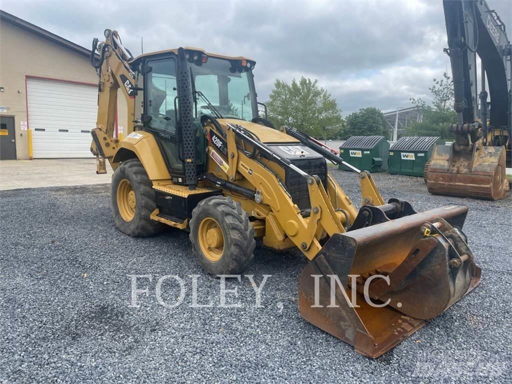 CAT 420F2IT Traktorgravere
