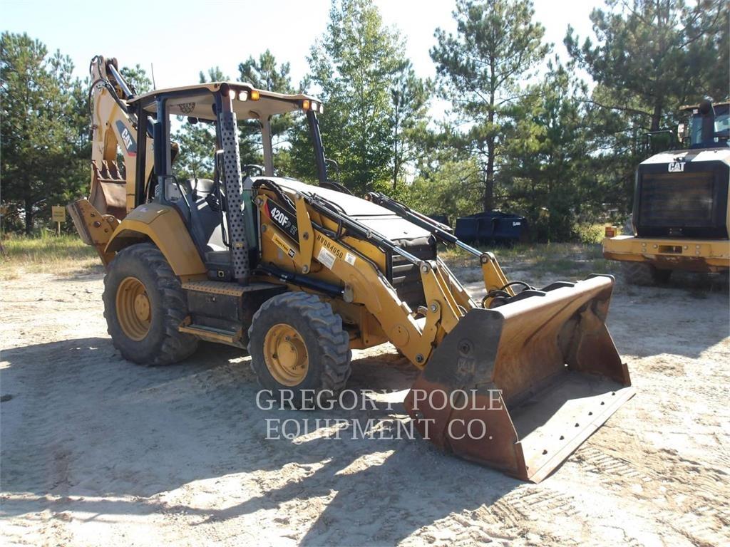 CAT 420F2IT Traktorgravere