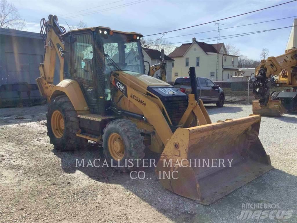 CAT 420F2ST Traktorgravere