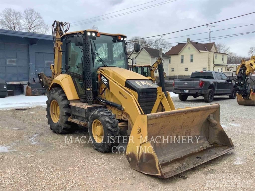 CAT 420F2ST Traktorgravere