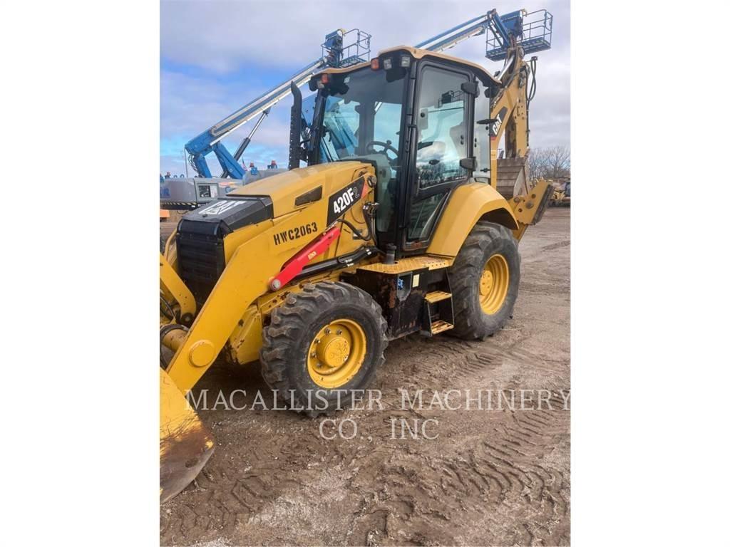 CAT 420F2ST Traktorgravere