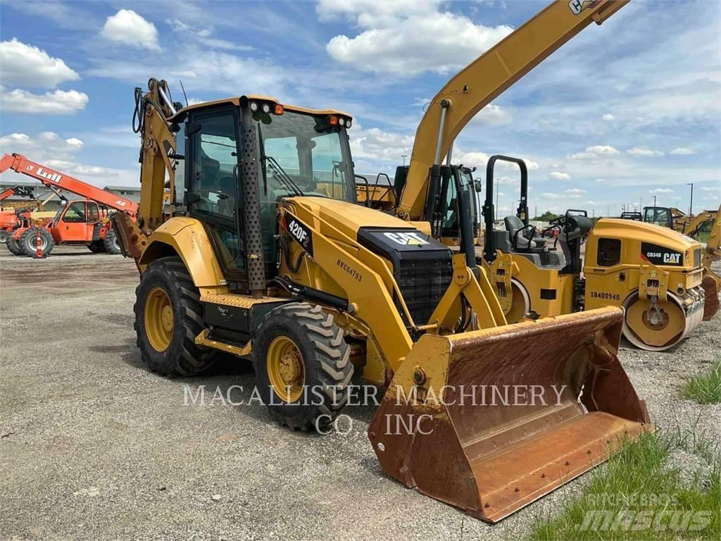 CAT 420F2ST Traktorgravere