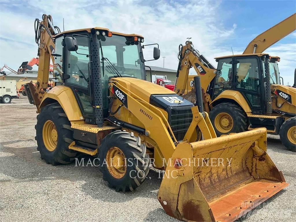 CAT 420F2ST Traktorgravere
