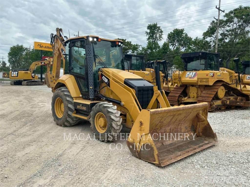CAT 420F2ST Traktorgravere