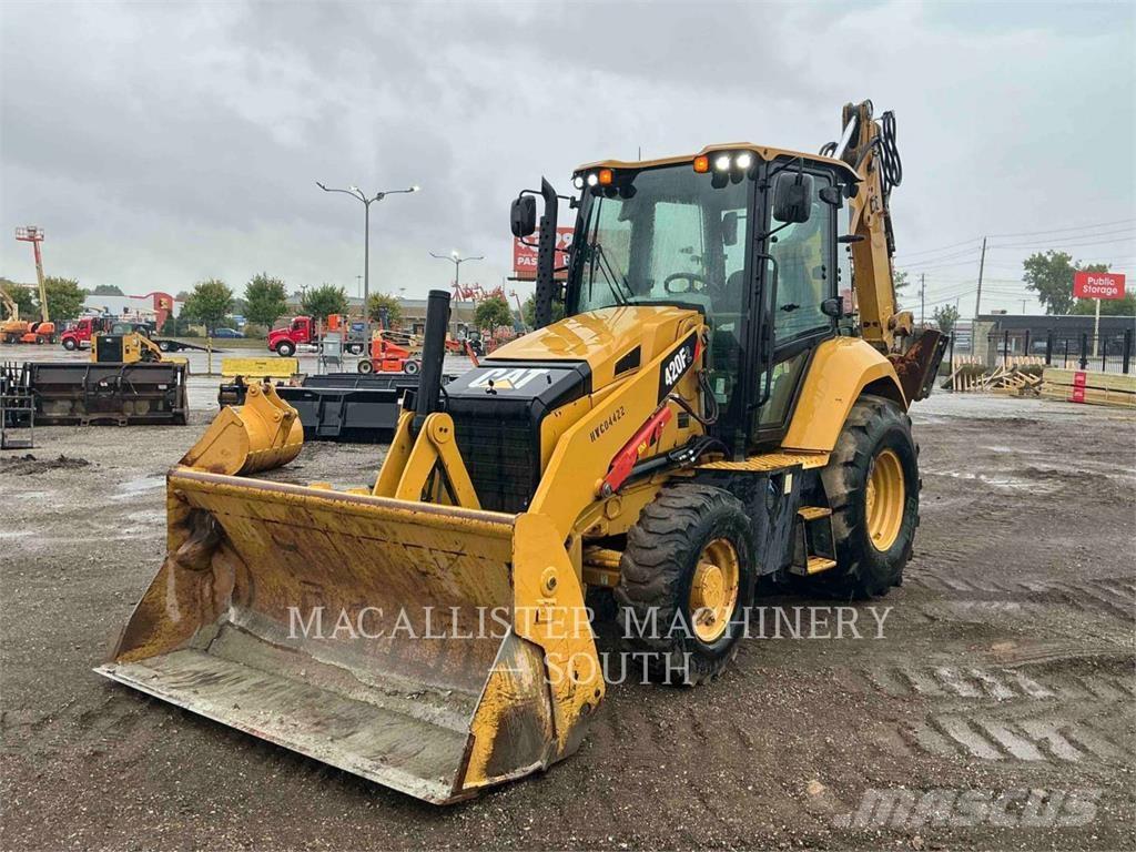 CAT 420F2ST Traktorgravere