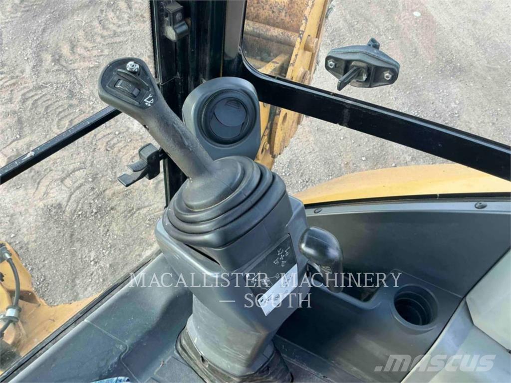 CAT 420F2ST Traktorgravere