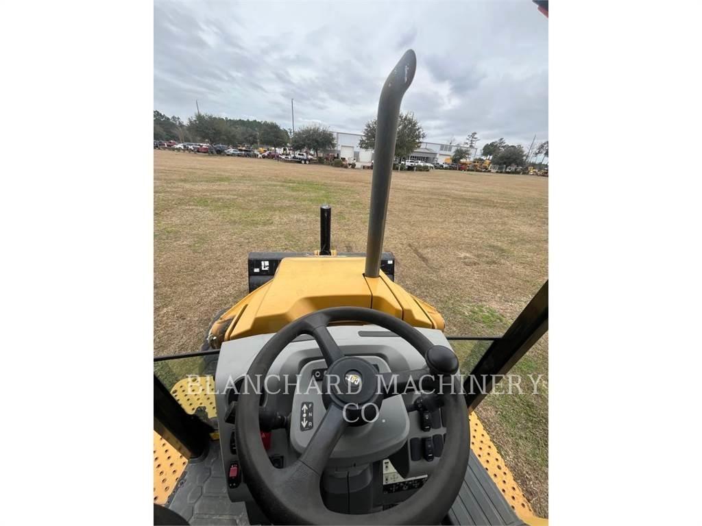 CAT 420XE Traktorgravere