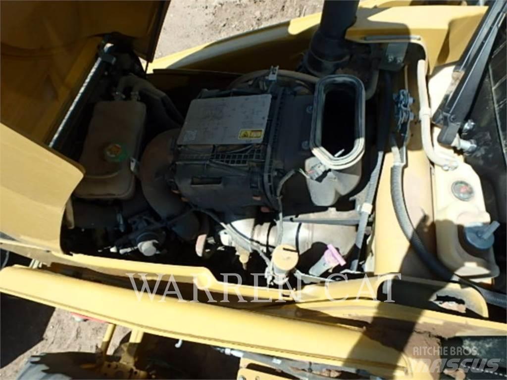 CAT 420XE AE4T Traktorgravere