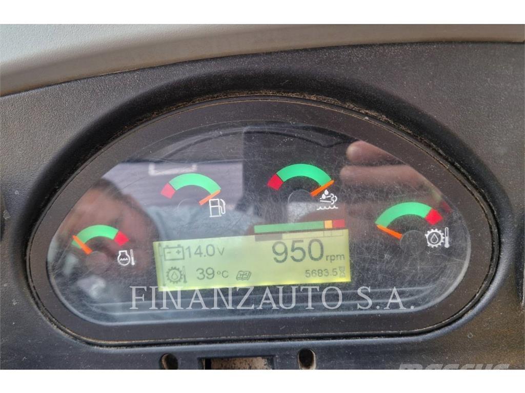 CAT 428F2 Traktorgravere