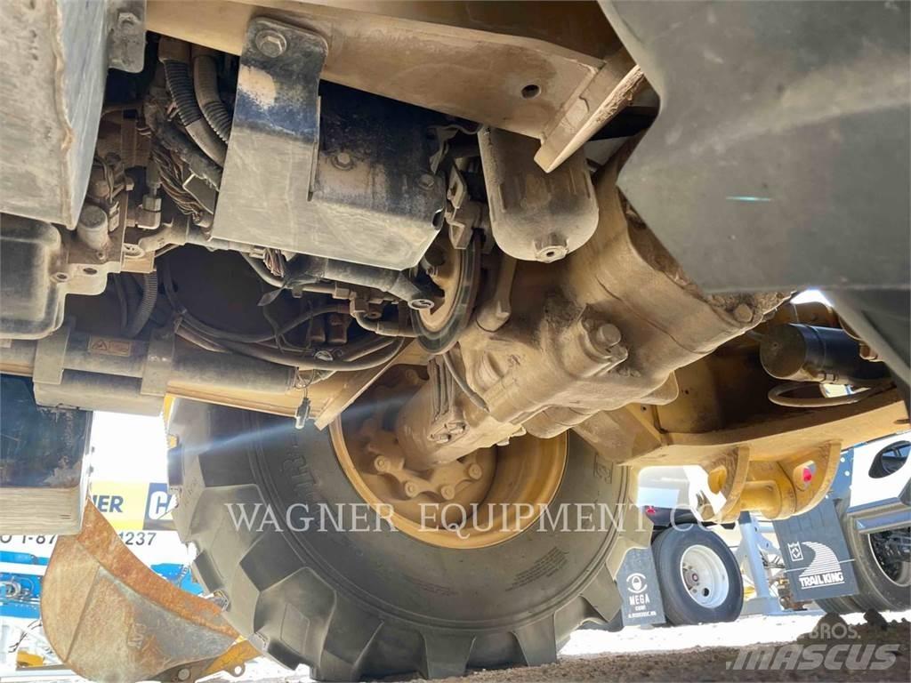 CAT 430F2 4WD Traktorgravere