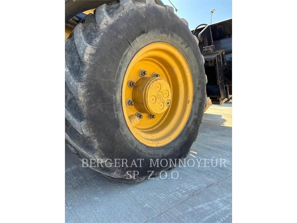 CAT 432F2 Traktorgravere