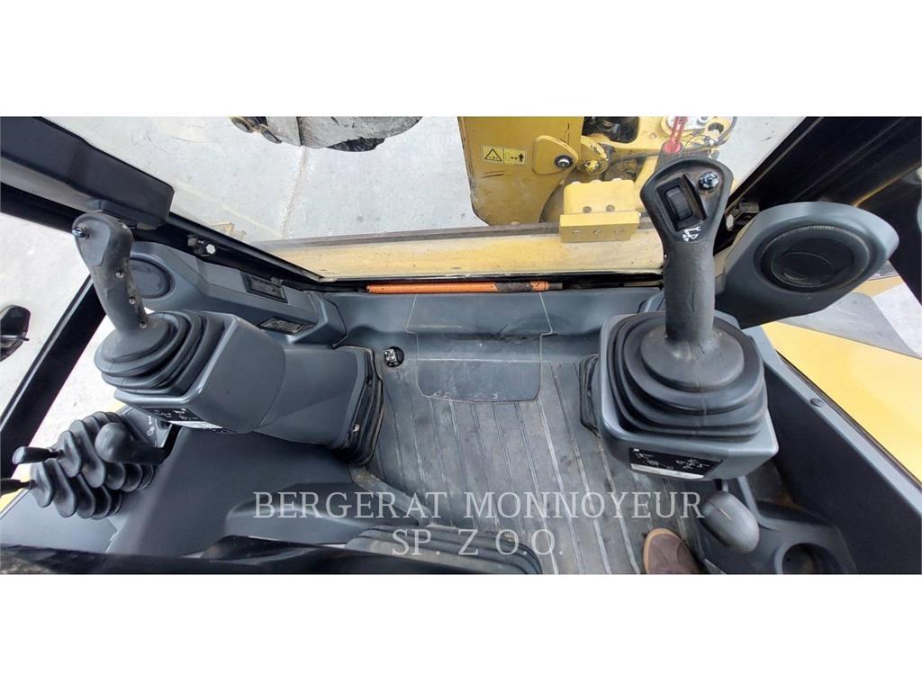 CAT 432F2 Traktorgravere