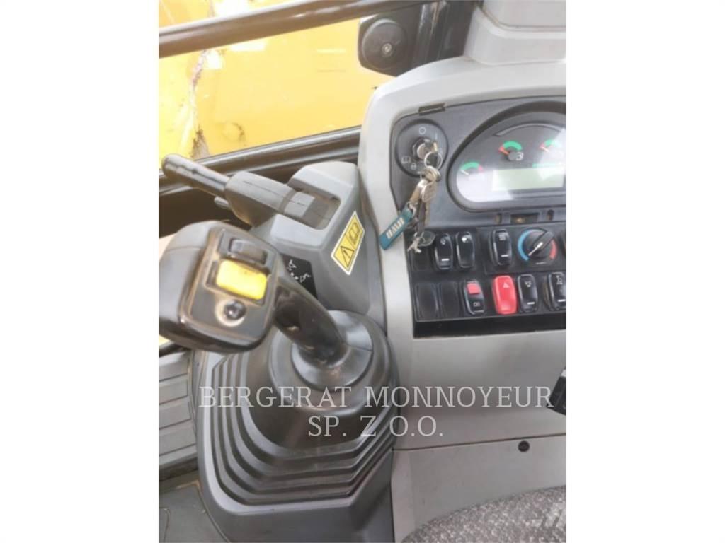 CAT 432F2 Traktorgravere