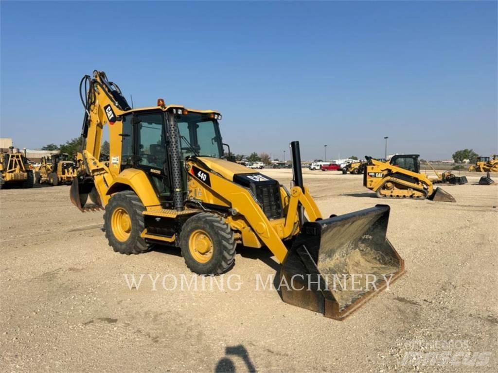 CAT 440 Traktorgravere